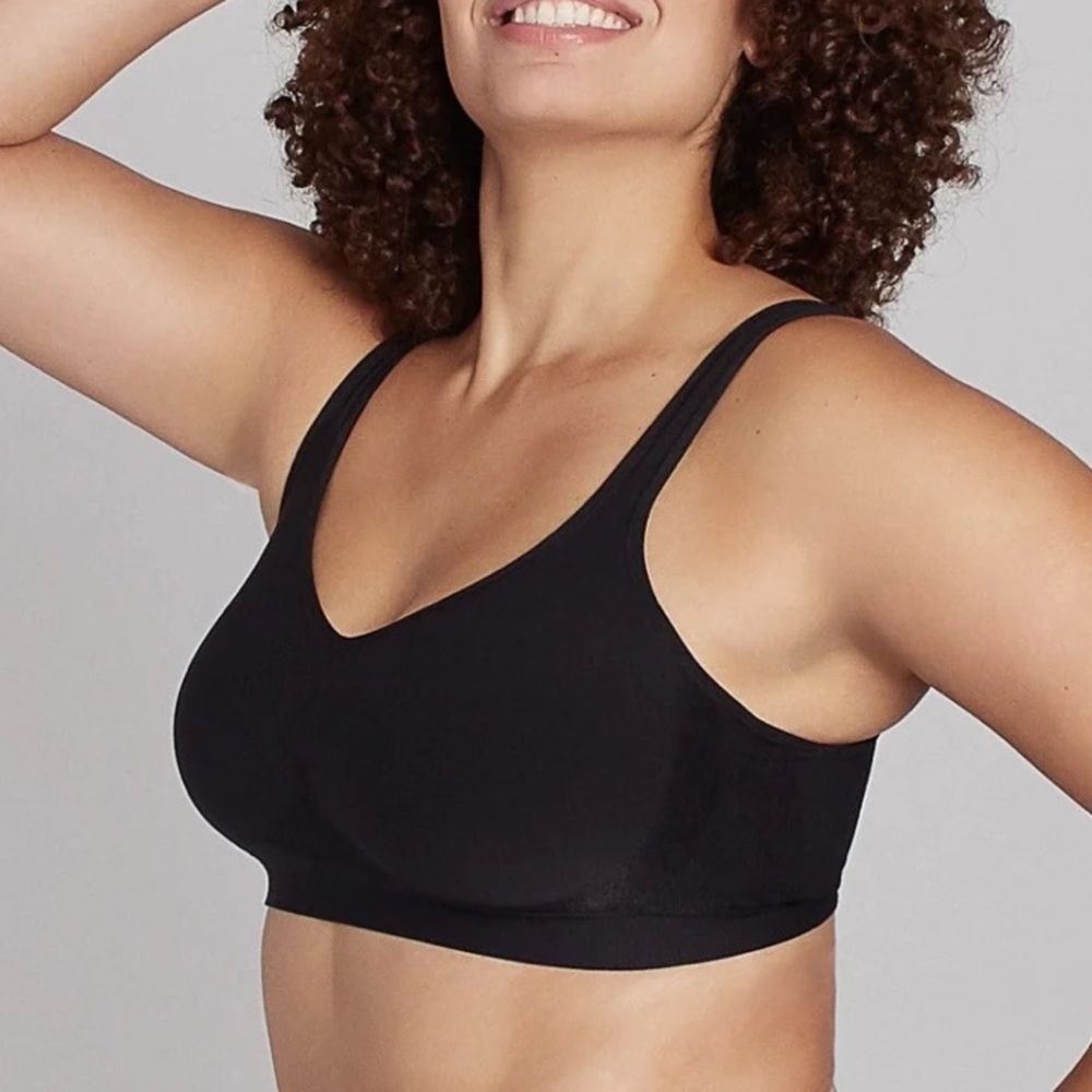 UNDEROUTFIT THE COMFORT SHAPING BRA‎ BLACK LARGE NWT in packaging